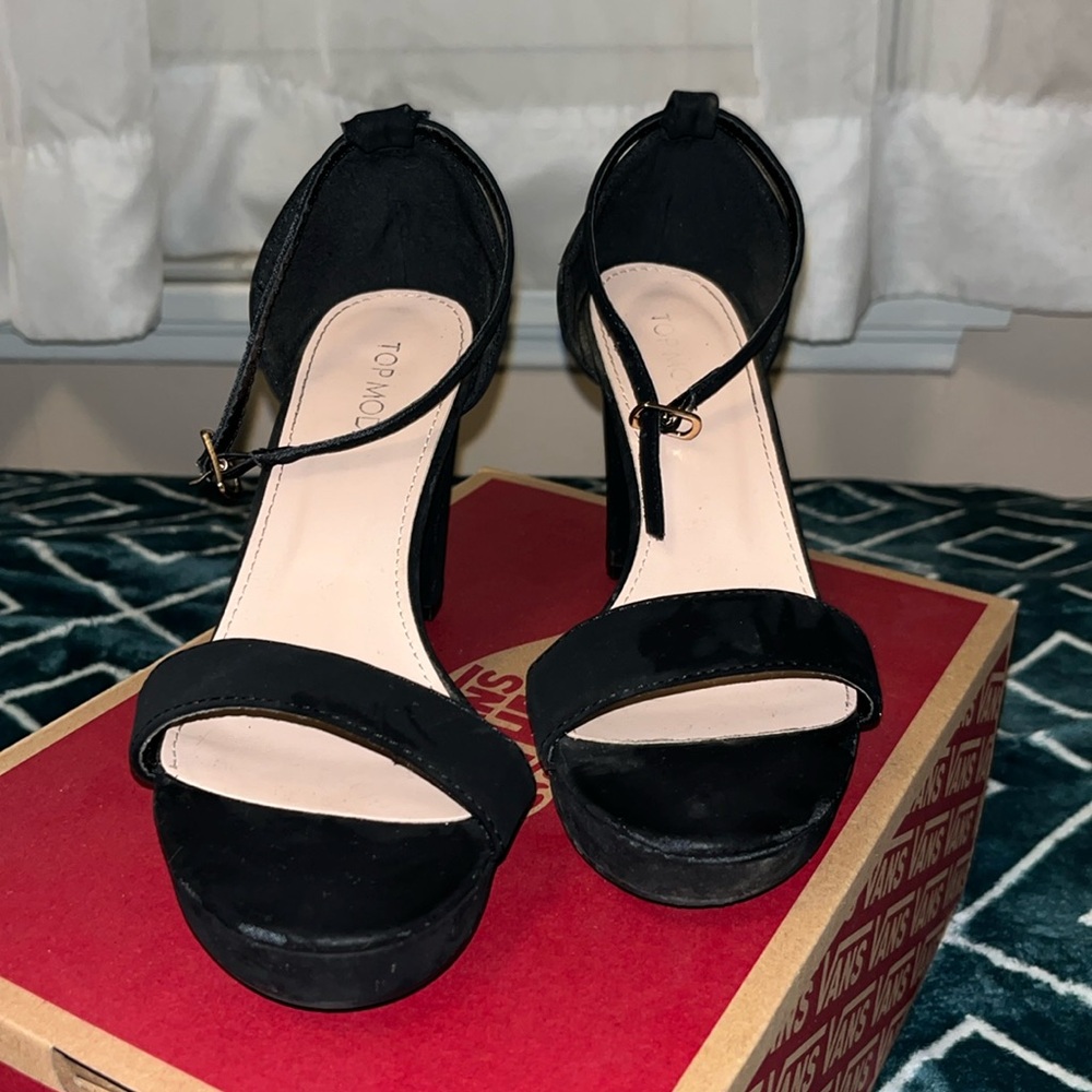 TOP Moda Platform Heels 💕 - Picture 4 of 5